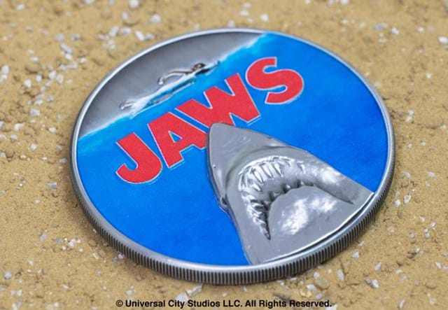 Jaws commemorative reverse on sandy surface