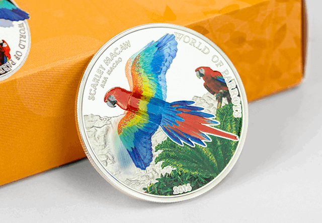 2016-World-of-Parrots-Scarlet-Macaw-Silver-Proof-Coin-Lifestyle2.png