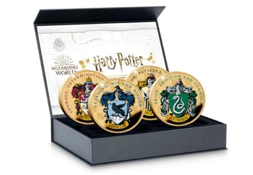 DN-Harry-Potter-gold-44mm-House-Crests-and-motto-Medals-photo-mock-ups2-5.jpg