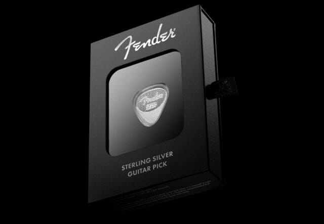 Fender-Sterling-Silver-Playable-Guitar-Pick-Product-Images-Box.jpg