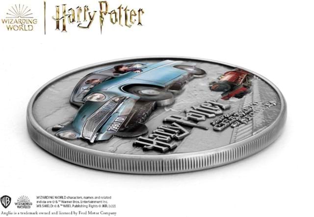 Harry Potter Flying Ford Anglia Masterpiece reverse from the side