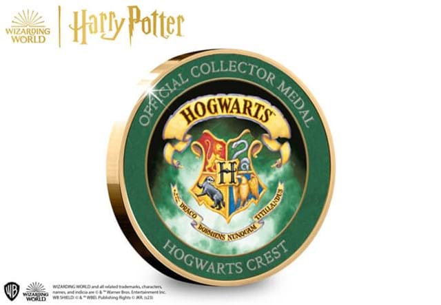 Harry Potter Medal Collection Hogwarts Crest Reverse