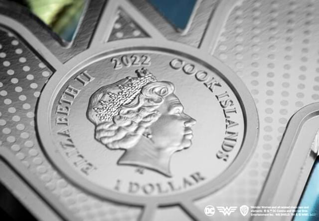Wonder Woman Shaped Coin Obverse Effigy