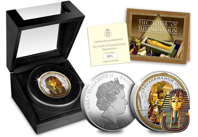 Tutankhamun Masterpiece With Box
