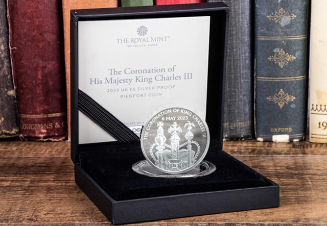 King Charles III Coronation Silver Piedfort £5 Lifestyle 1