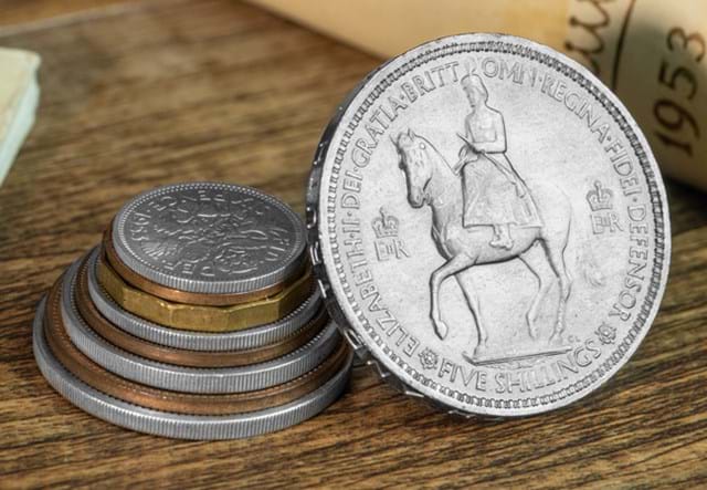 QEII 1953 Coronation Crown Coin Obverse Close Up