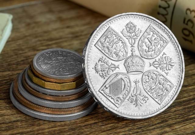 QEII 1953 Coronation Crown Coin Reverse Close Up