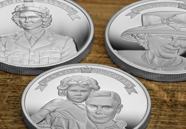 Tribute To An Extraordinary Life Coin Set Lifestyle 03