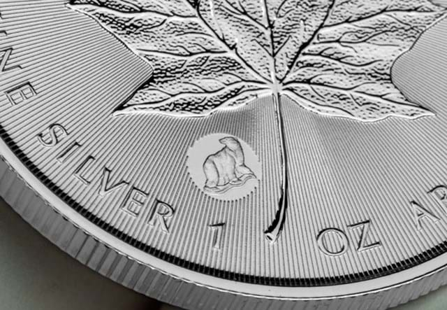 Canada 2024 Maple Leaf Bullion Coin Lifestyle 04