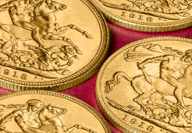 Empire Mintmark Sovereign Set Lifestyle 05