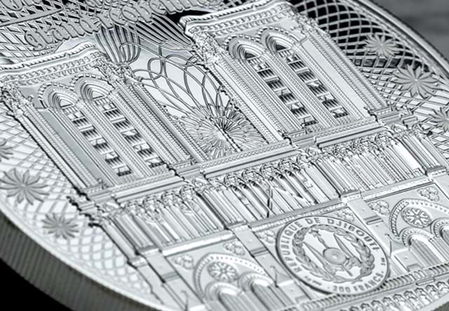 2024 Notre Dame Silver 3Oz Close Up 02