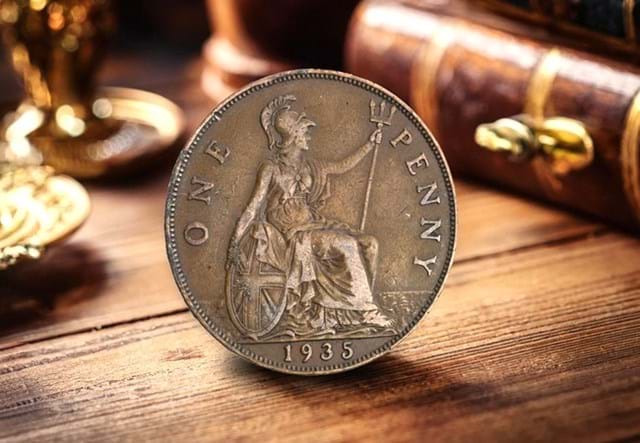 1935 George V Penny Lifestyle 04