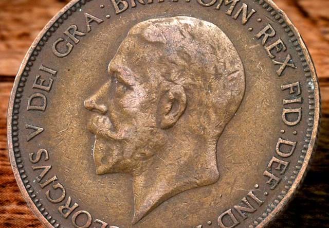 1935 George V Penny Lifestyle 05